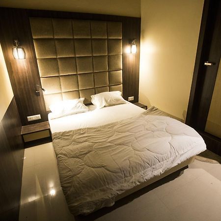 Hostel Backpackers Park Kalkuta Zewnętrze zdjęcie