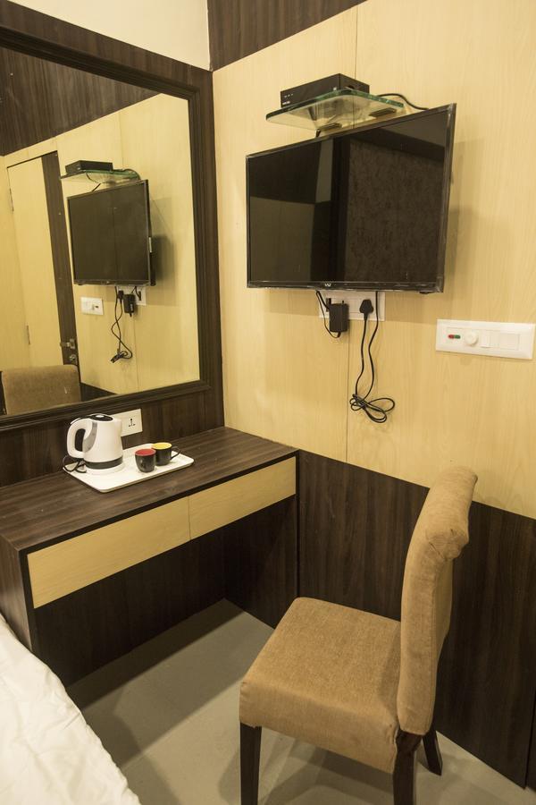 Hostel Backpackers Park Kalkuta Zewnętrze zdjęcie